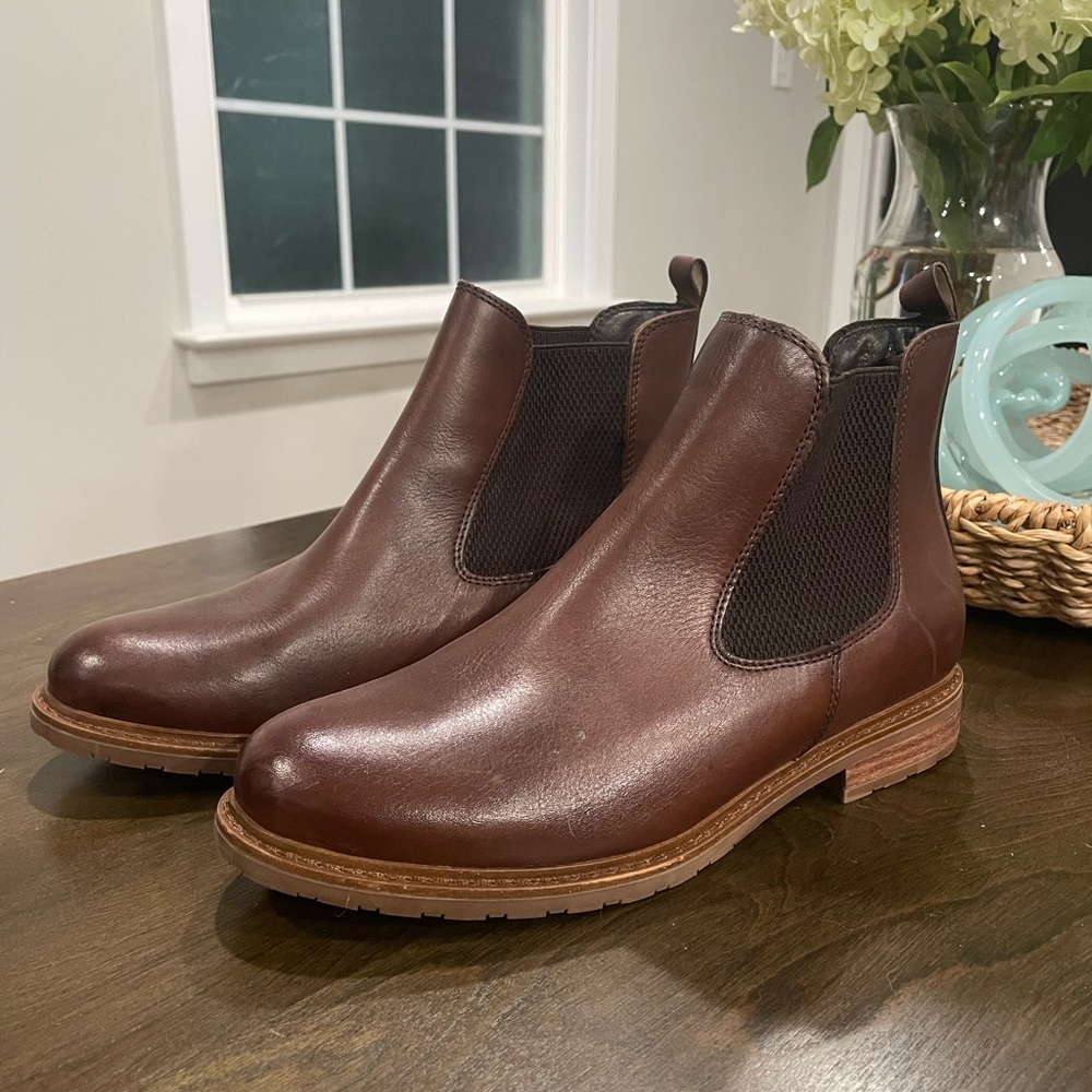 Tamaris Brown Chelsea boots size 38